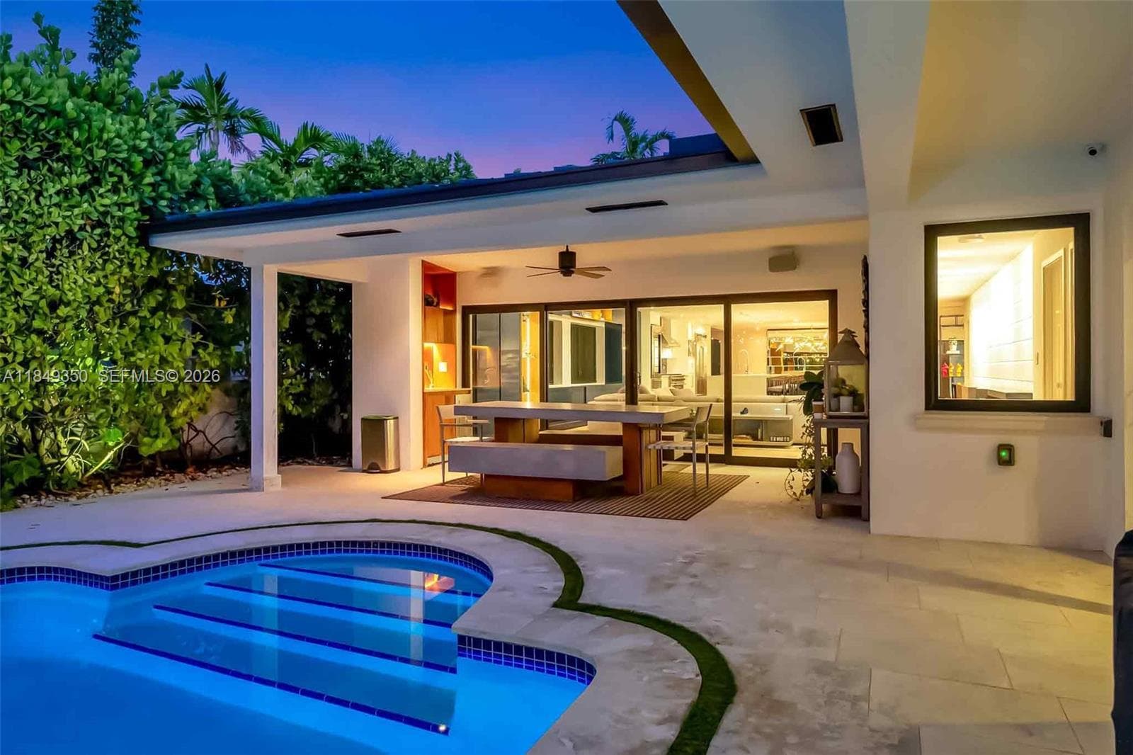 2152 Prairie Ave, Miami Beach FL 33139