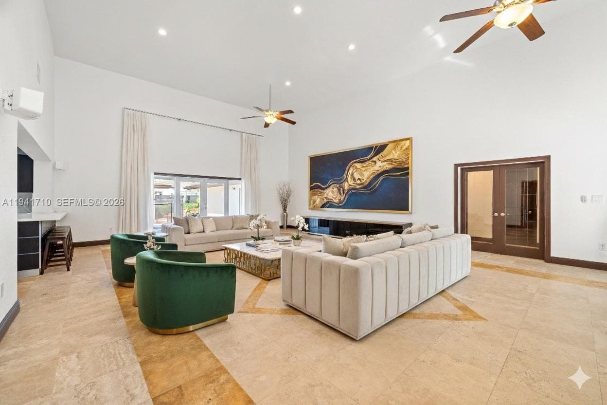 9461 SW 128th St, Miami FL 33176