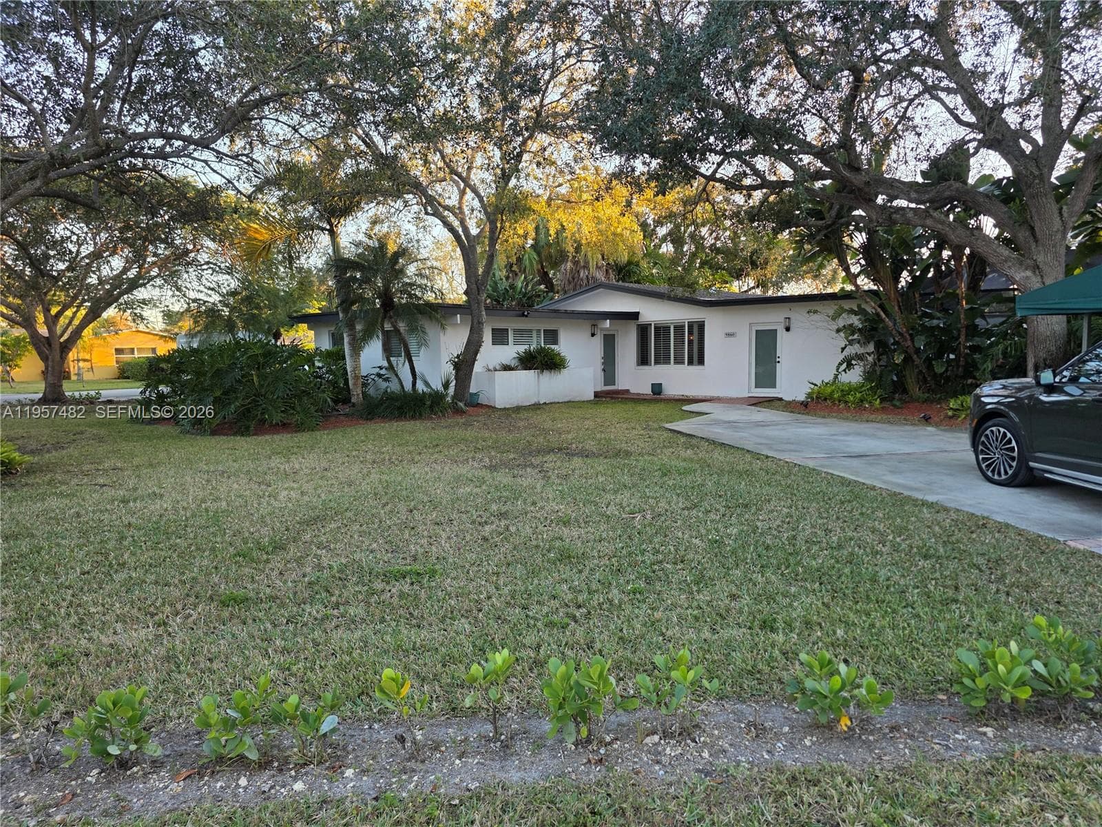 9860 SW 140th St, Miami FL 33176