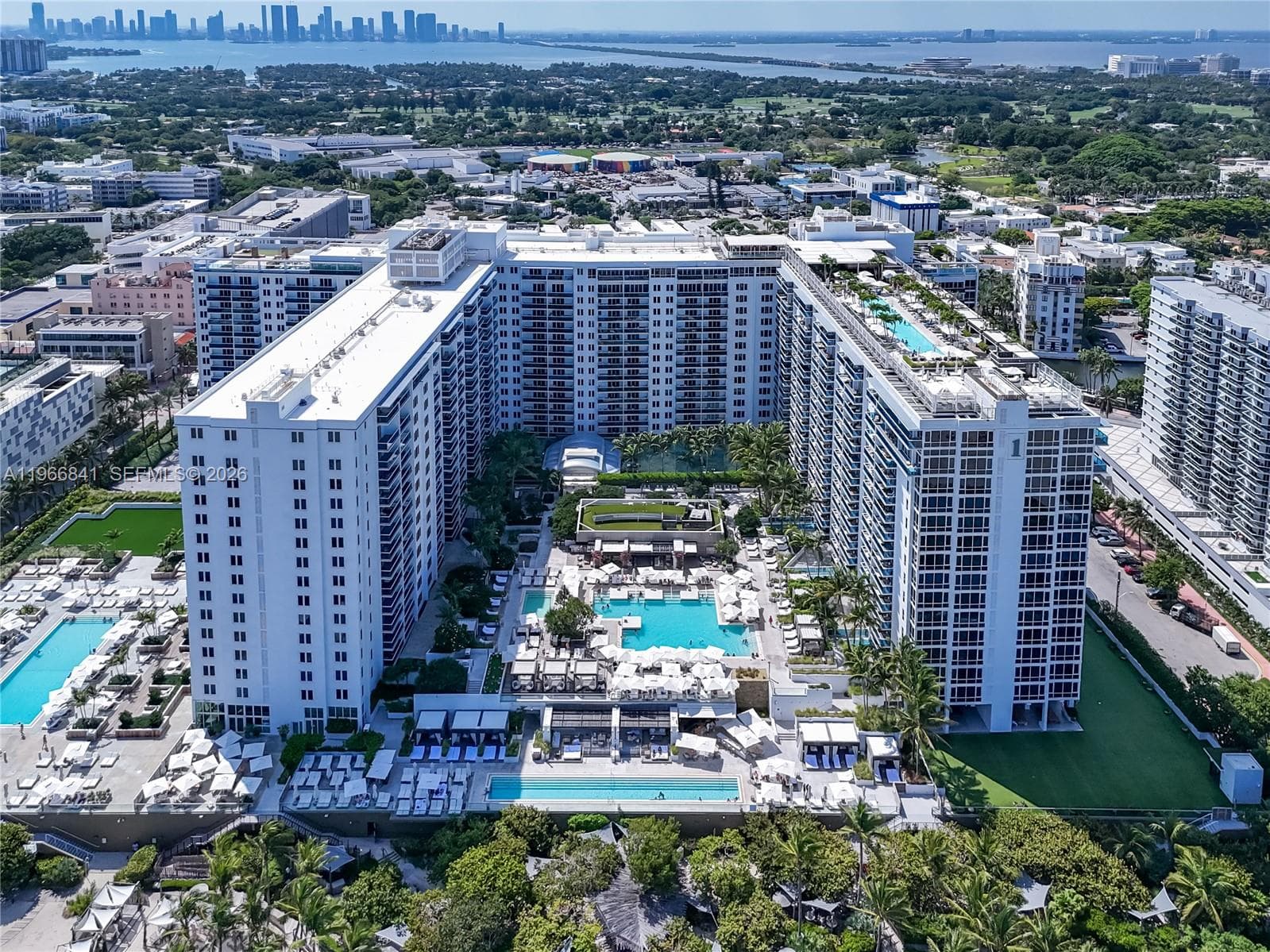 102 24th St # 1705, Miami Beach FL 33139