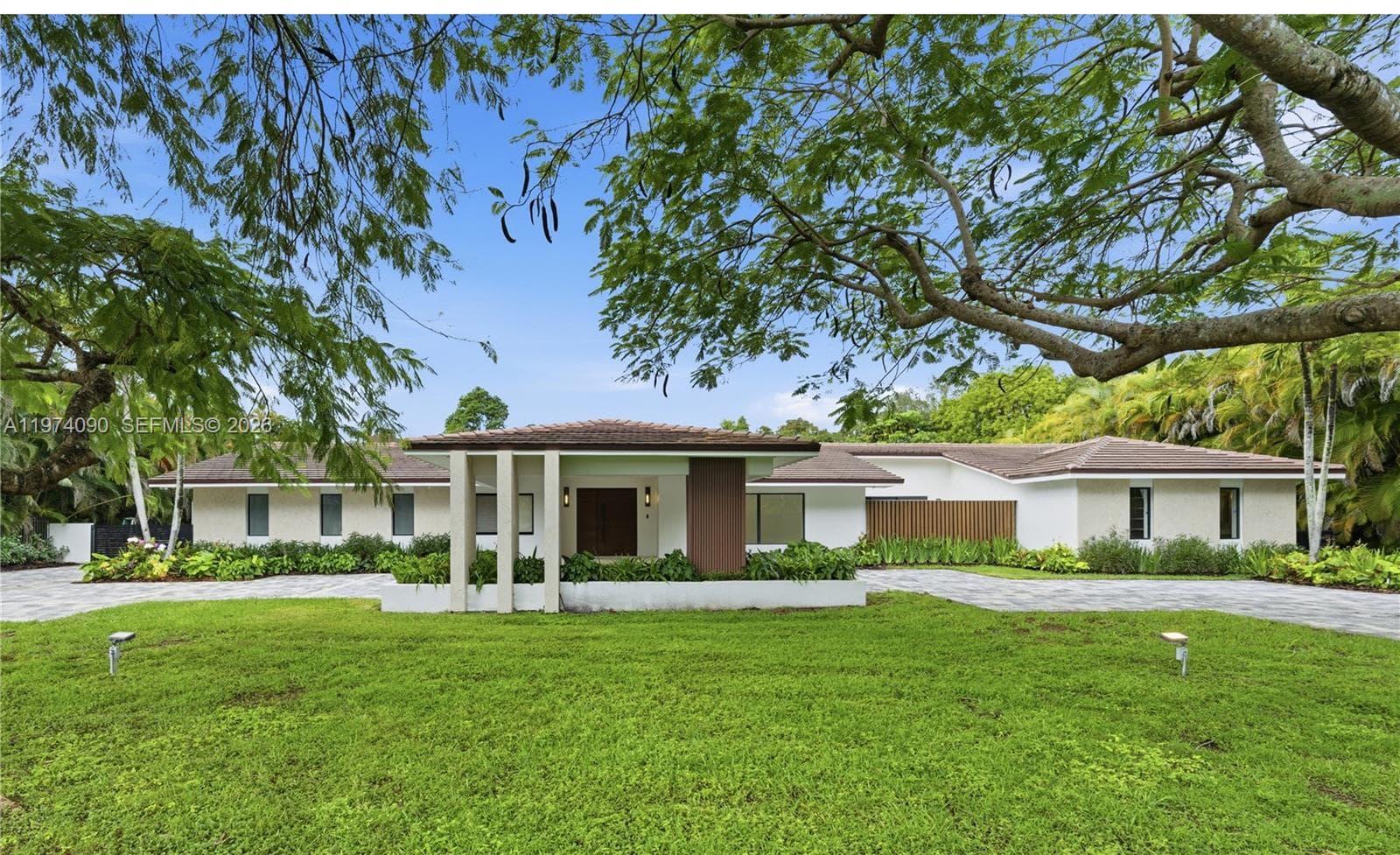 12050 SW 90th Ave, Miami FL 33176