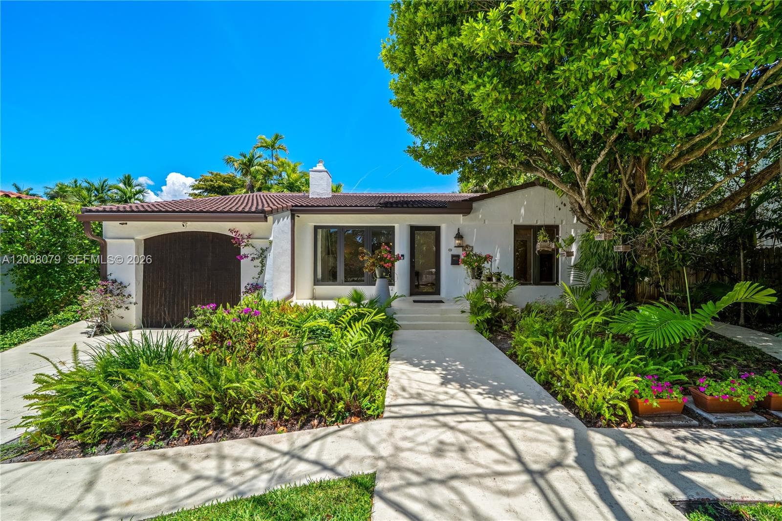 739 Lakeview Dr, Miami Beach FL 33140