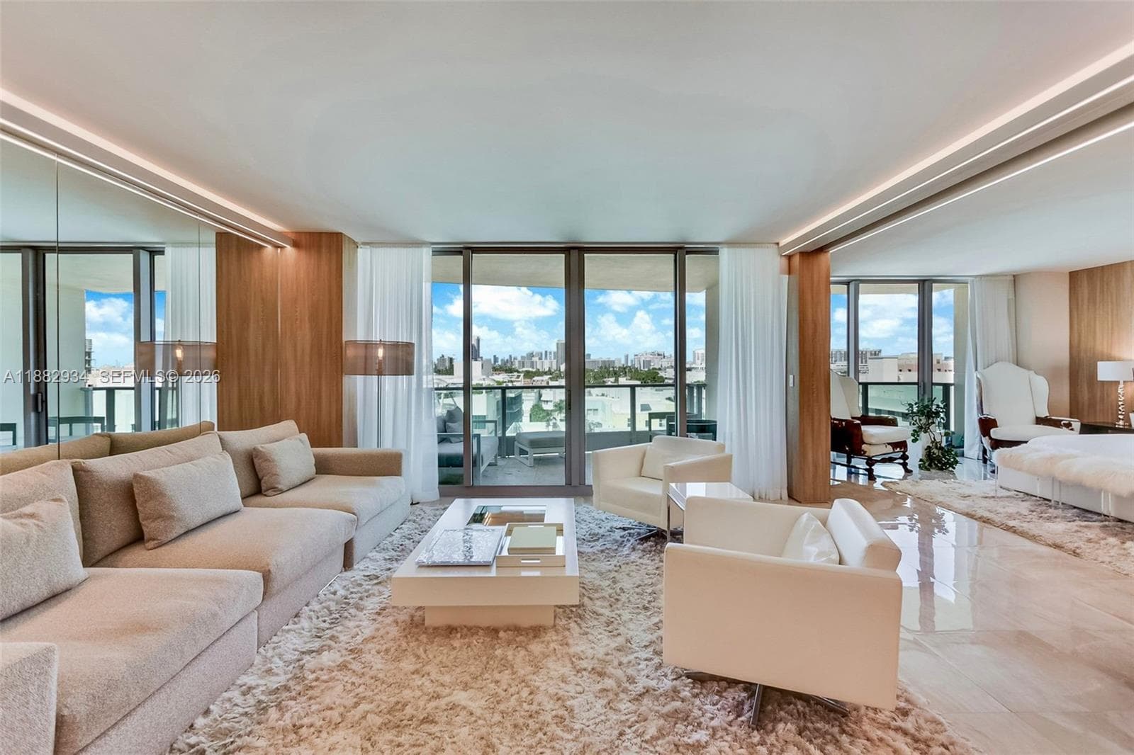 1455 Ocean Dr # 811, Miami Beach FL 33139