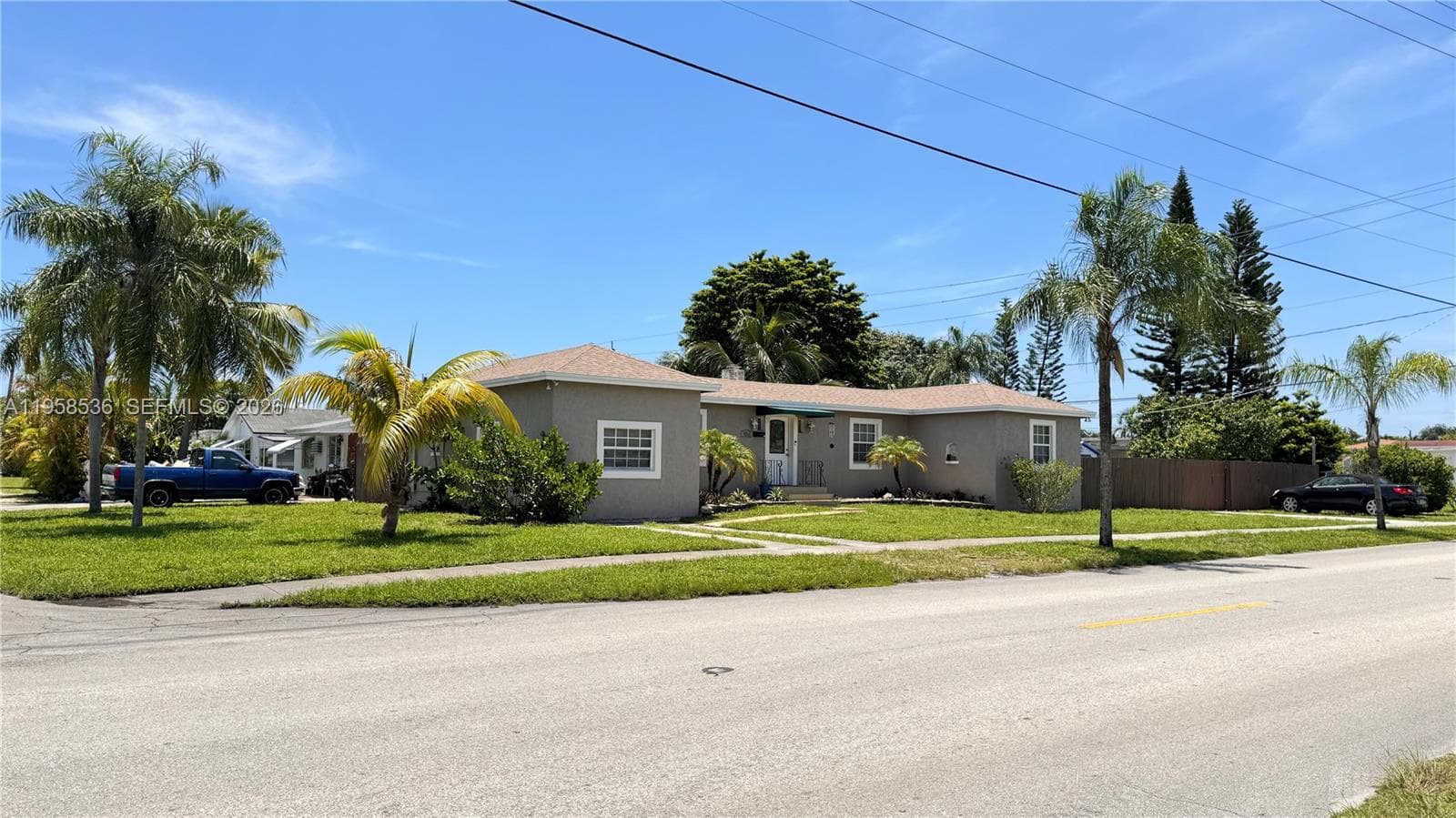 1825 N 24th Ave, Hollywood FL 33020