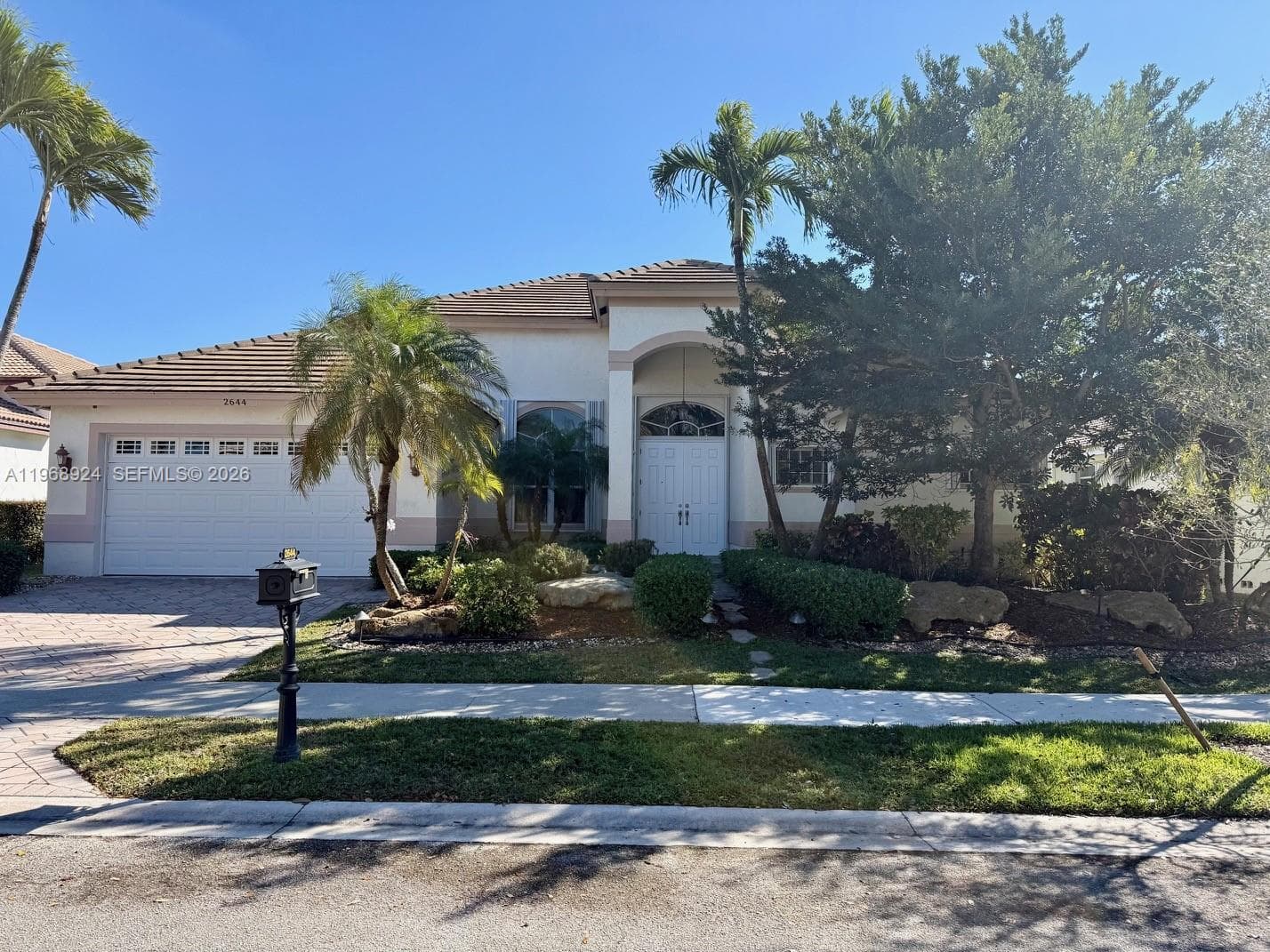 2644 Miller Ct, Weston FL 33332