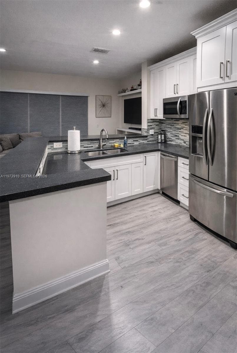 12140 SW 4th St, Pembroke Pines FL 33025