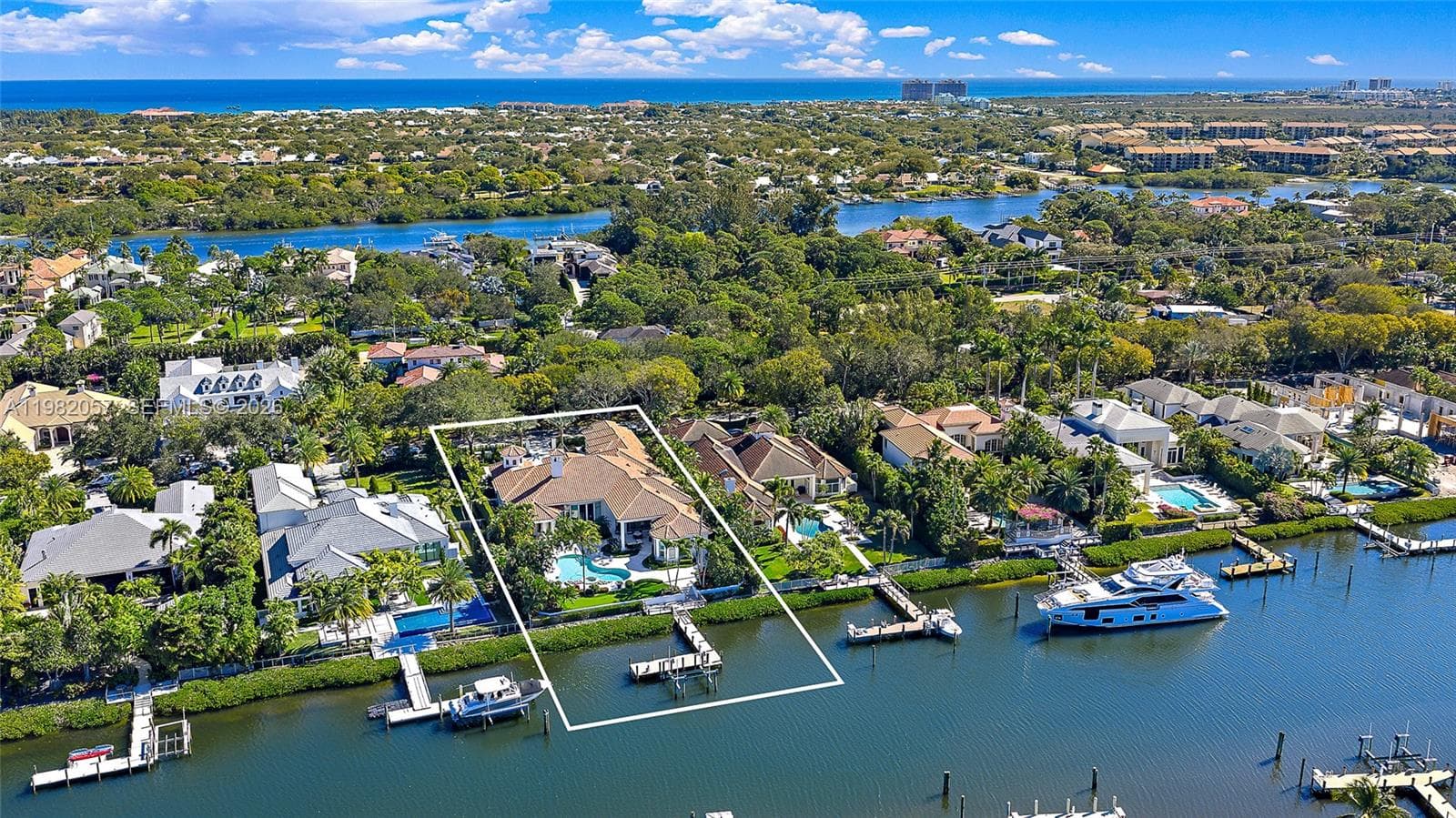 466 Mariner Dr, Jupiter FL 33477