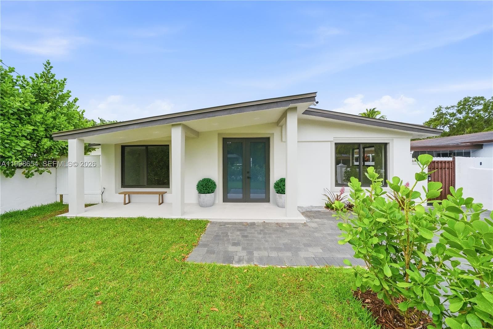 6332 SW 28th St, Miami FL 33155