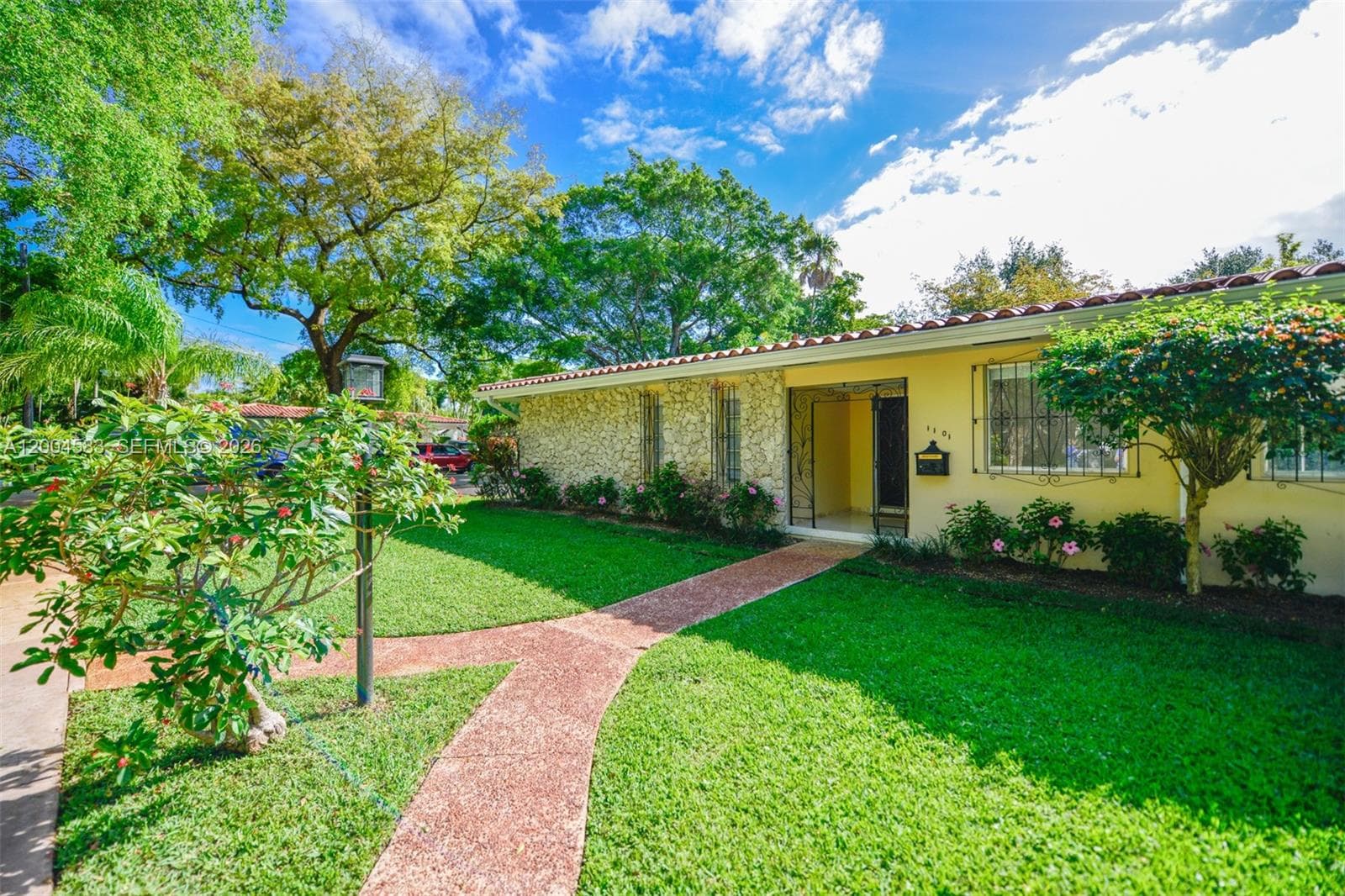 1101 Capri St, Coral Gables FL 33134